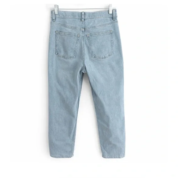 SPANX ReDefine Slim Straight Jeans Turner Wash Light Blue Denim Size 8 NWT - Picture 4 of 11